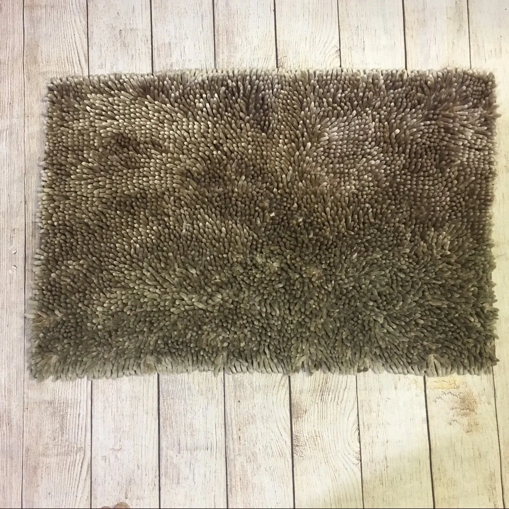 Fluffy Microfiber Beige Bath Rug 31” X 20”
